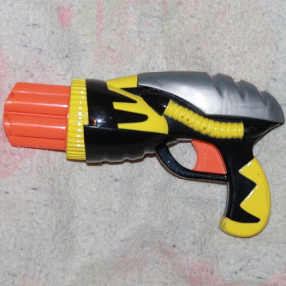 Vintage 2003 Buzz Bee Toys Foam Dart Piston Air Blaster with 6 Bullet Chamber - Picture 1 of 12